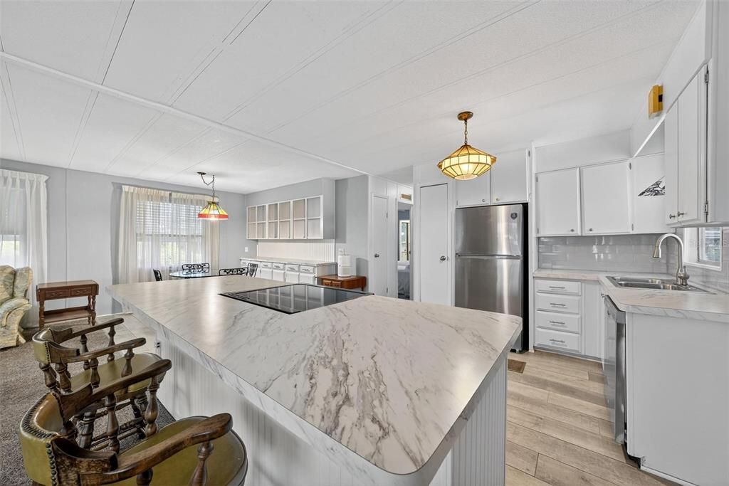 待售: $265,000 (2 贝兹, 2 浴室, 1152 平方英尺)