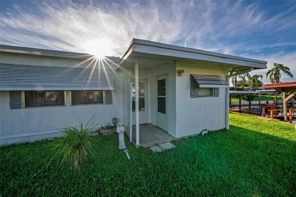 待售: $265,000 (2 贝兹, 2 浴室, 1152 平方英尺)