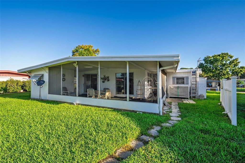 待售: $265,000 (2 贝兹, 2 浴室, 1152 平方英尺)