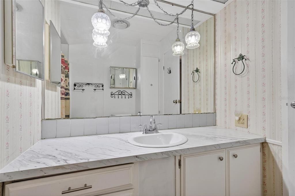 待售: $265,000 (2 贝兹, 2 浴室, 1152 平方英尺)