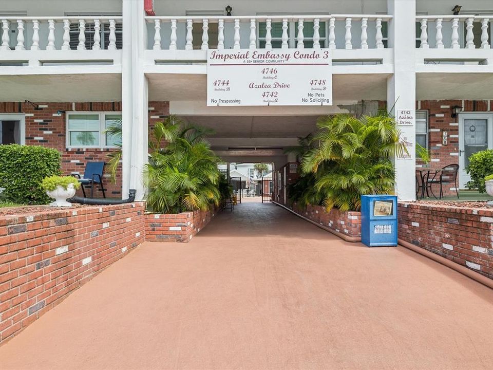 Под контрактом: $69,500 (1 спален, 1 ванн, 672 Квадратных фут)