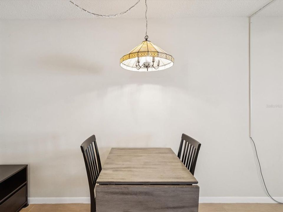 Под контрактом: $69,500 (1 спален, 1 ванн, 672 Квадратных фут)