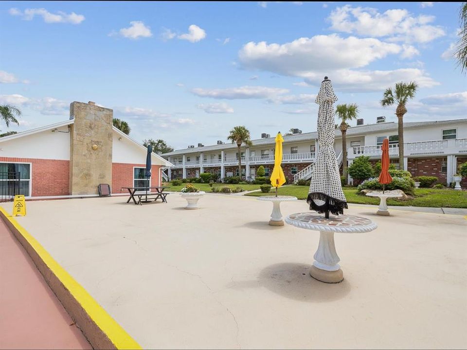 Под контрактом: $69,500 (1 спален, 1 ванн, 672 Квадратных фут)