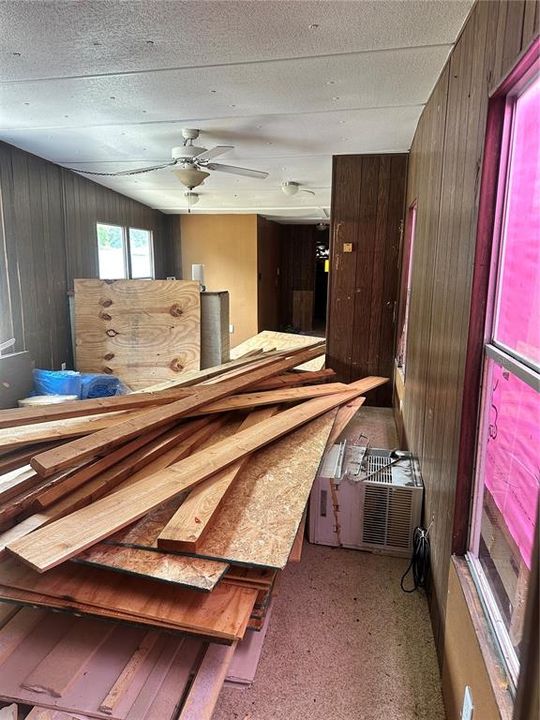 待售: $120,000 (2 贝兹, 2 浴室, 720 平方英尺)