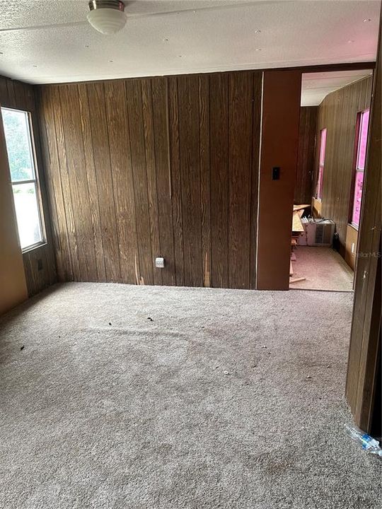 待售: $120,000 (2 贝兹, 2 浴室, 720 平方英尺)