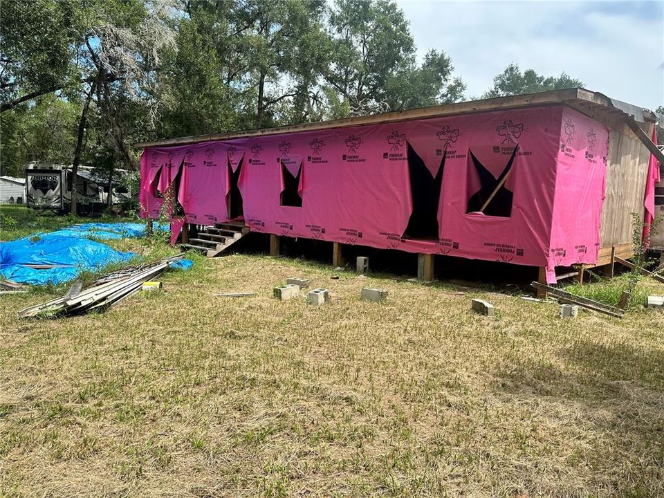 待售: $120,000 (2 贝兹, 2 浴室, 720 平方英尺)