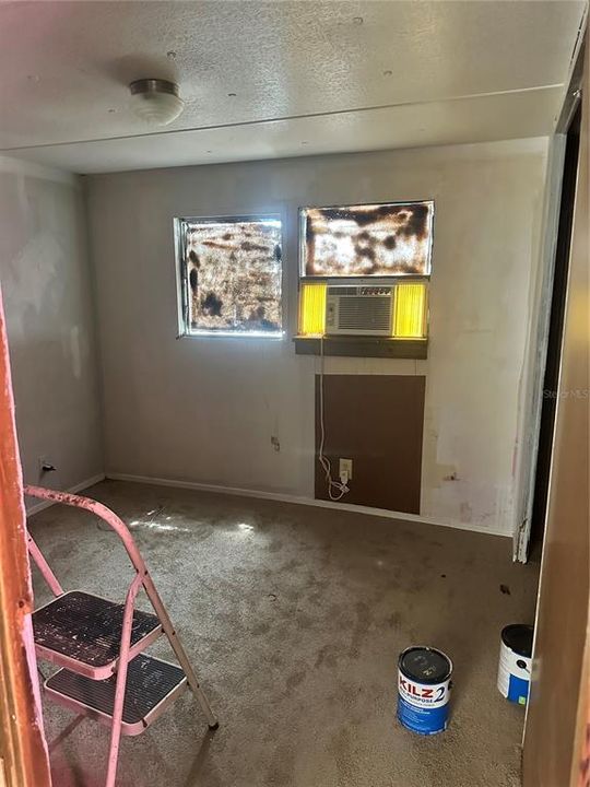 待售: $120,000 (2 贝兹, 2 浴室, 720 平方英尺)