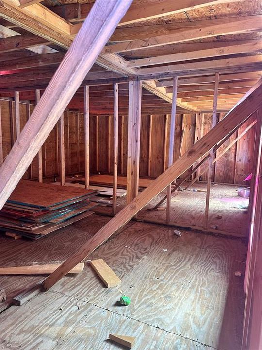 待售: $120,000 (2 贝兹, 2 浴室, 720 平方英尺)