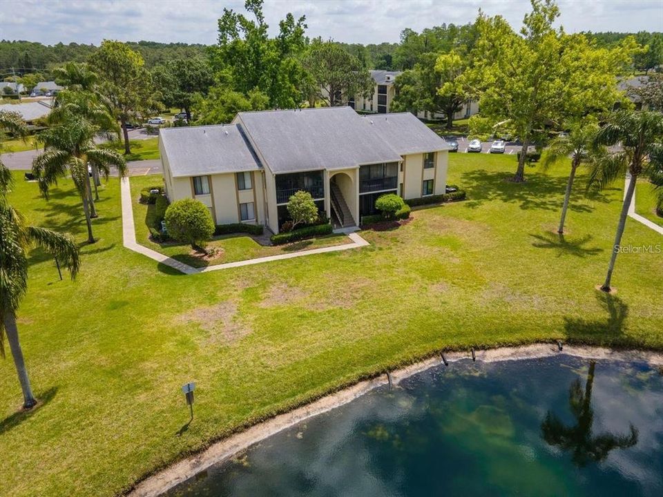 待售: $170,000 (2 贝兹, 2 浴室, 1041 平方英尺)