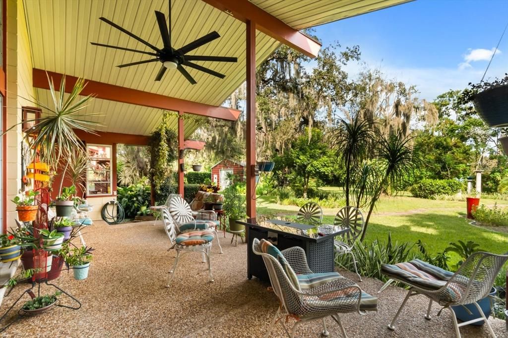 For Sale: $680,000 (4 beds, 2 baths, 2868 Square Feet)