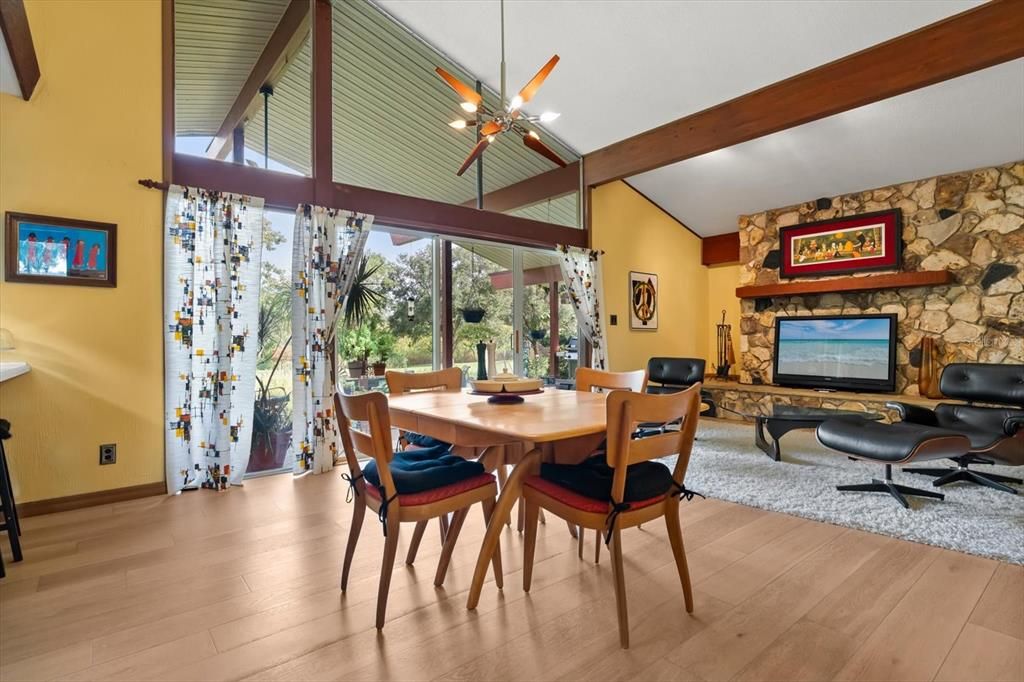 For Sale: $680,000 (4 beds, 2 baths, 2868 Square Feet)