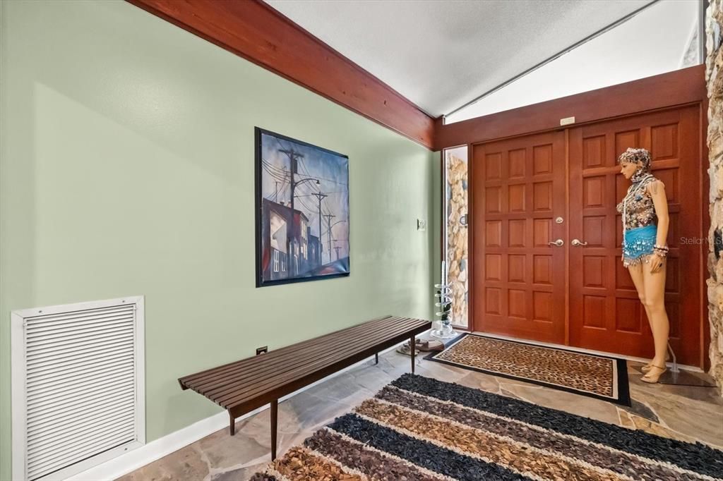 For Sale: $680,000 (4 beds, 2 baths, 2868 Square Feet)