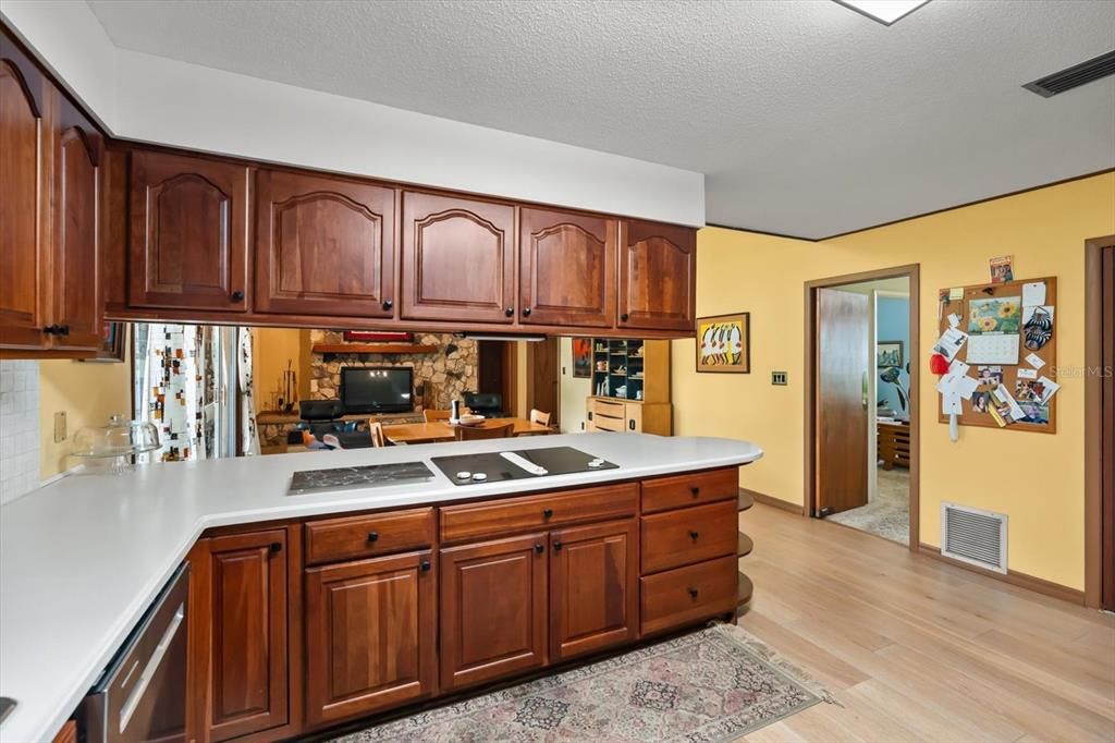 For Sale: $680,000 (4 beds, 2 baths, 2868 Square Feet)