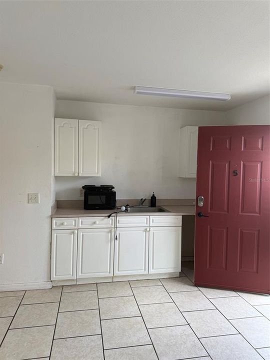 En Renta: $950 (1 camas, 1 baños, 300 Pies cuadrados)