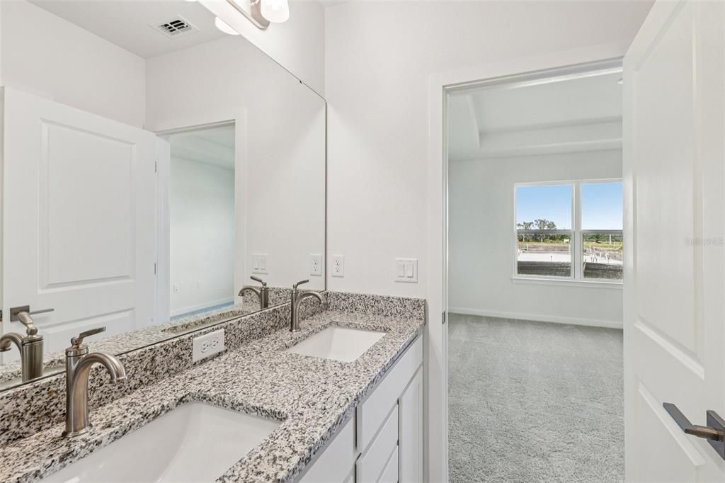 Active With Contract: $309,990 (3 beds, 2 baths, 1480 Square Feet)