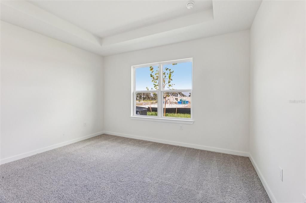 Active With Contract: $309,990 (3 beds, 2 baths, 1480 Square Feet)