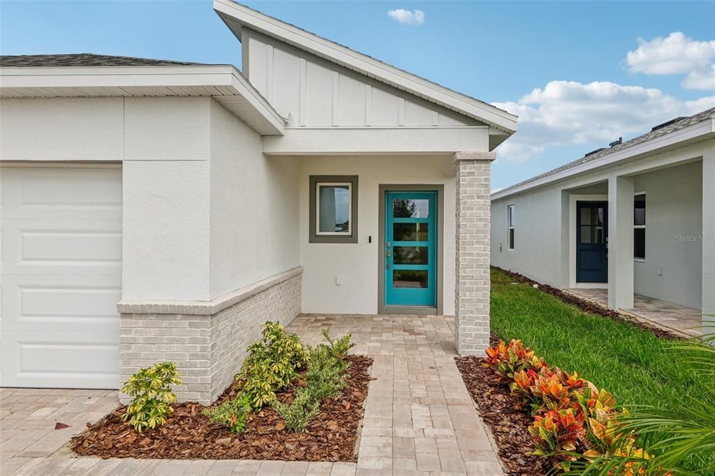 Active With Contract: $309,990 (3 beds, 2 baths, 1480 Square Feet)