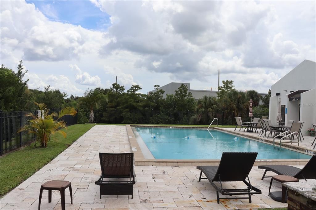 Под контрактом: $1,300 (2 спален, 2 ванн, 1116 Квадратных фут)