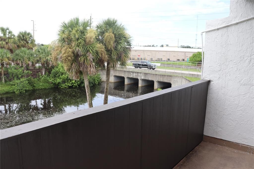 Под контрактом: $1,300 (2 спален, 2 ванн, 1116 Квадратных фут)