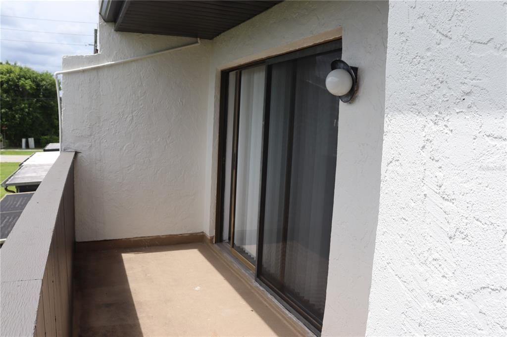 Под контрактом: $1,300 (2 спален, 2 ванн, 1116 Квадратных фут)