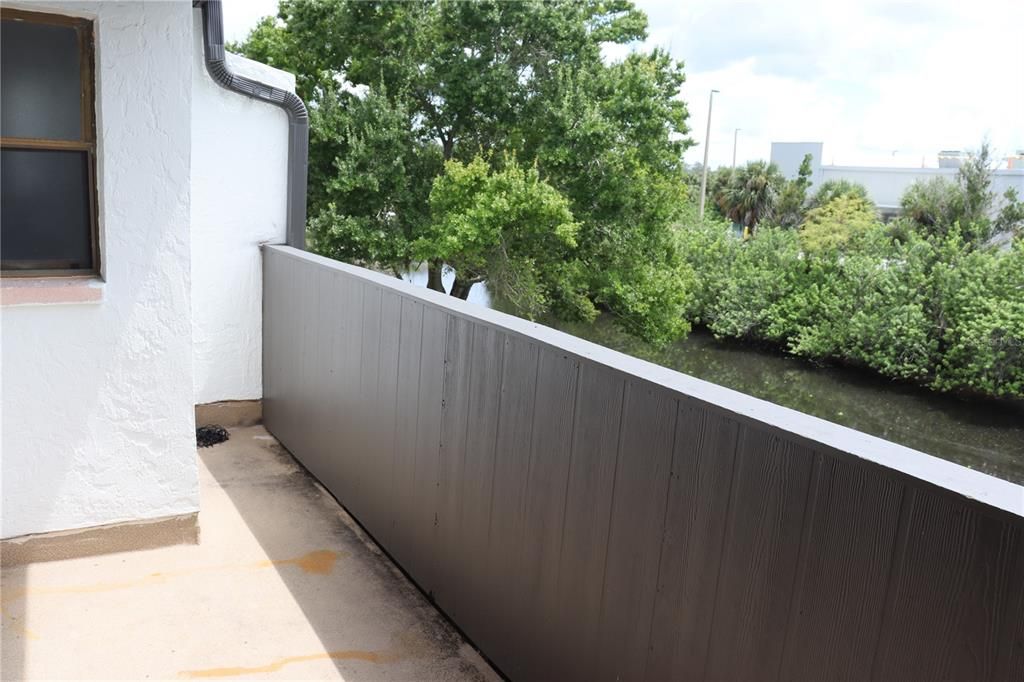 Под контрактом: $1,300 (2 спален, 2 ванн, 1116 Квадратных фут)