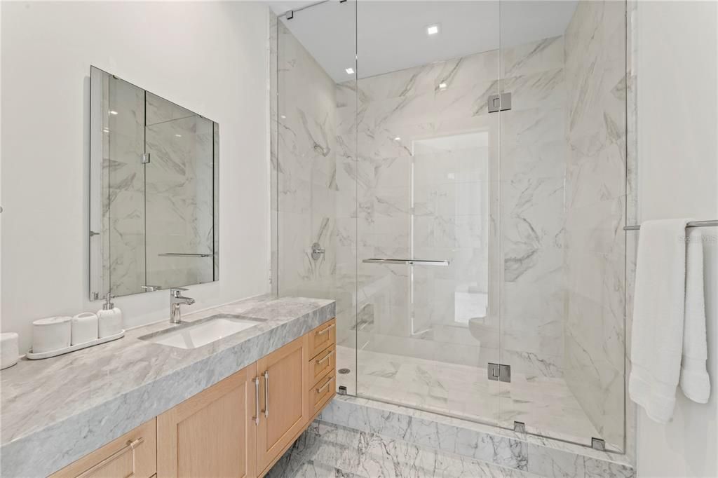 En Venta: $6,499,000 (4 camas, 5 baños, 5567 Pies cuadrados)