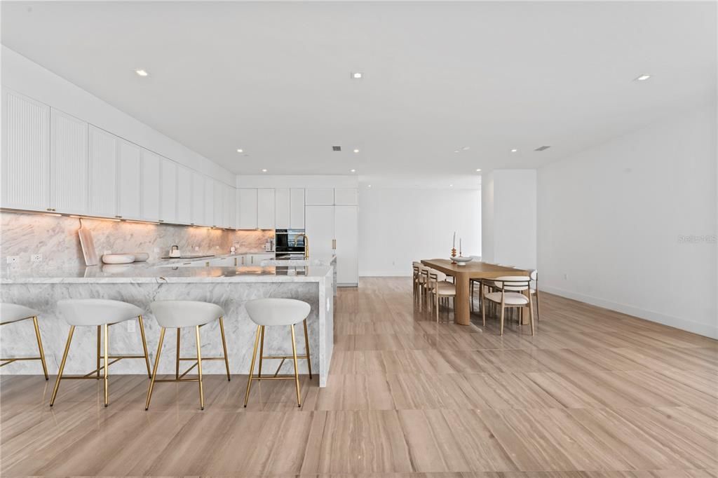 En Venta: $6,499,000 (4 camas, 5 baños, 5567 Pies cuadrados)