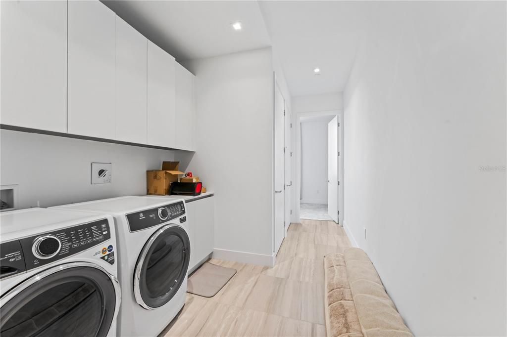 En Venta: $6,499,000 (4 camas, 5 baños, 5567 Pies cuadrados)