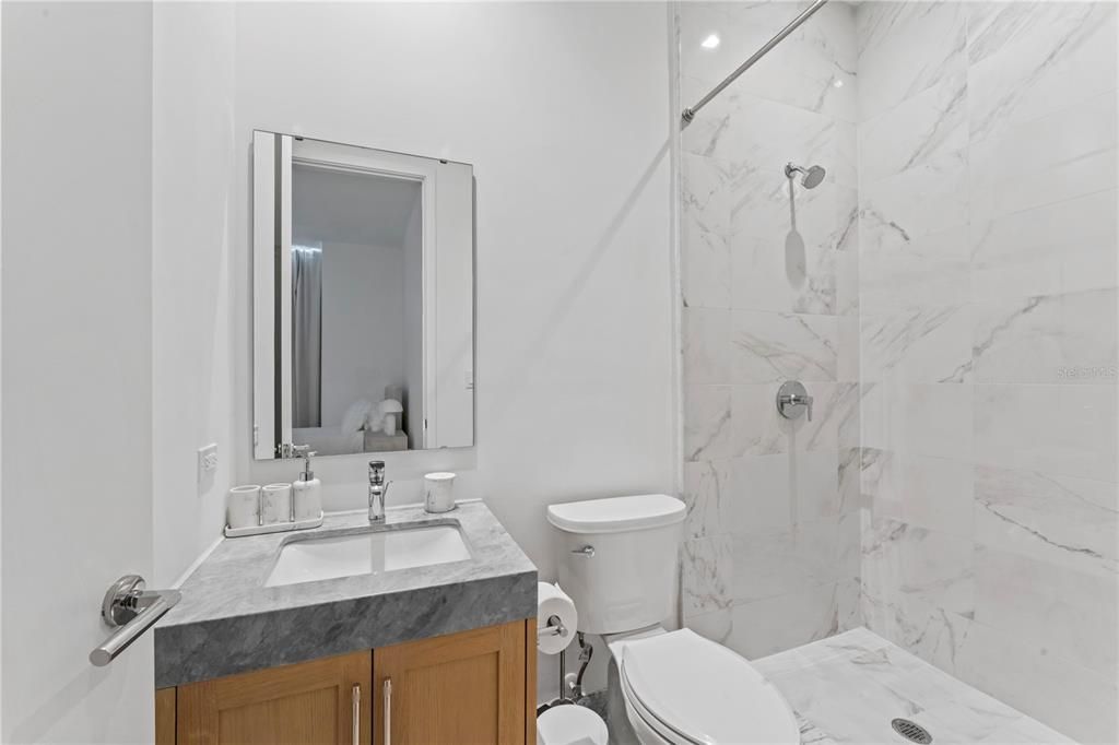 En Venta: $6,499,000 (4 camas, 5 baños, 5567 Pies cuadrados)