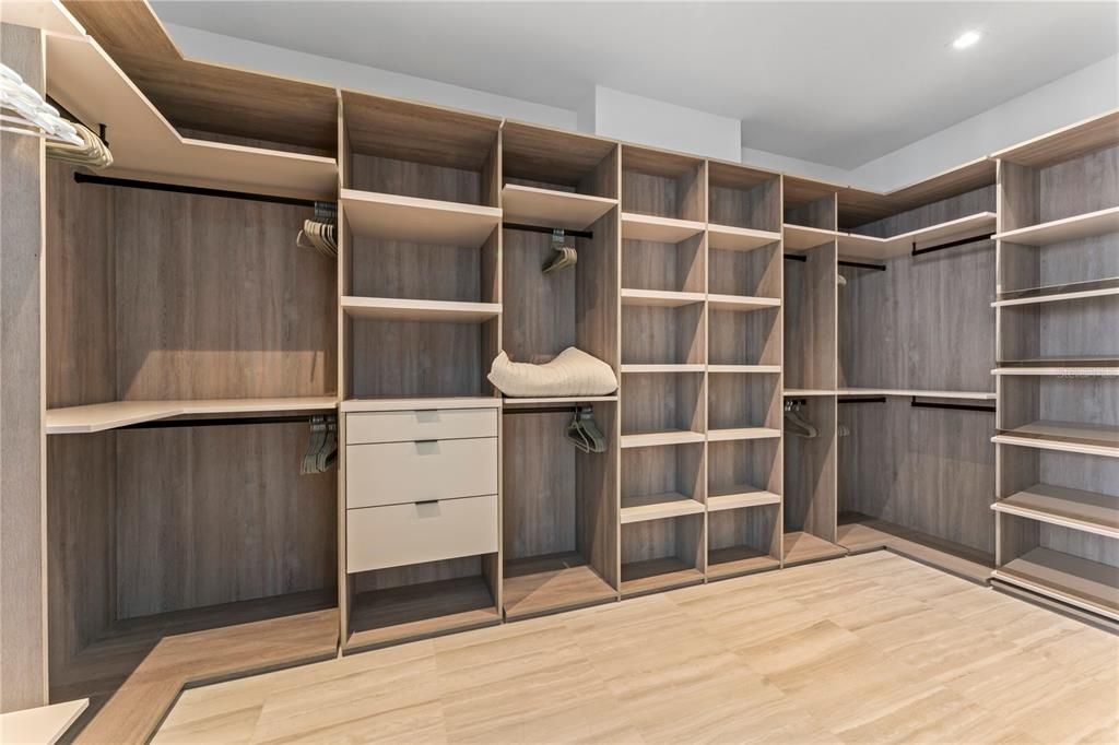 En Venta: $6,499,000 (4 camas, 5 baños, 5567 Pies cuadrados)