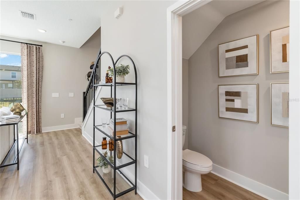 For Sale: $389,999 (3 beds, 2 baths, 1935 Square Feet)