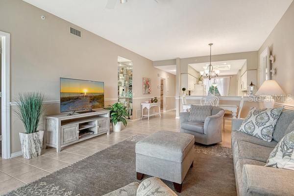 For Rent: $5,000 (2 beds, 2 baths, 1333 Square Feet)