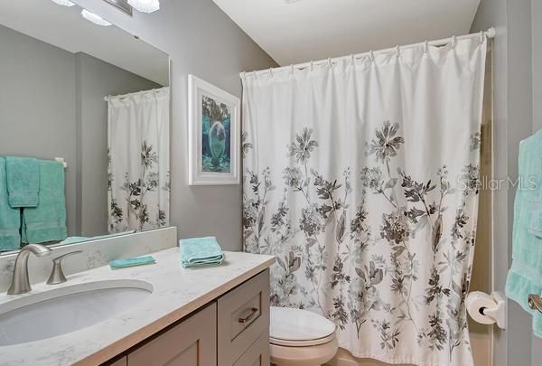 For Rent: $5,000 (2 beds, 2 baths, 1333 Square Feet)