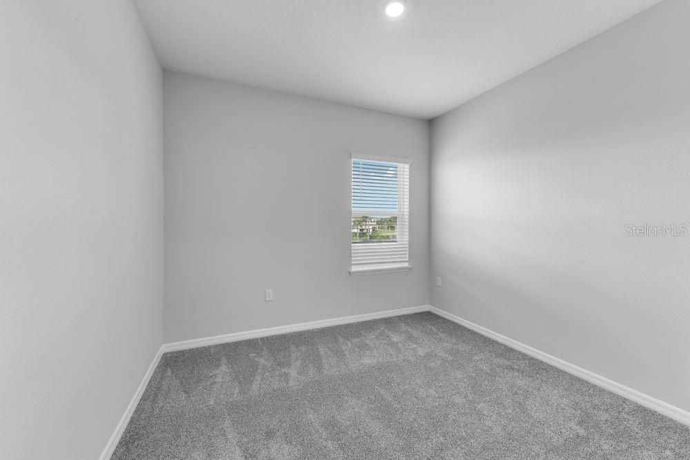 Active With Contract: $612,991 (4 beds, 3 baths, 2600 Square Feet)