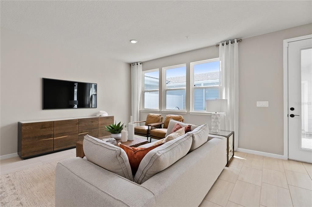 Active With Contract: $460,690 (4 beds, 3 baths, 1847 Square Feet)