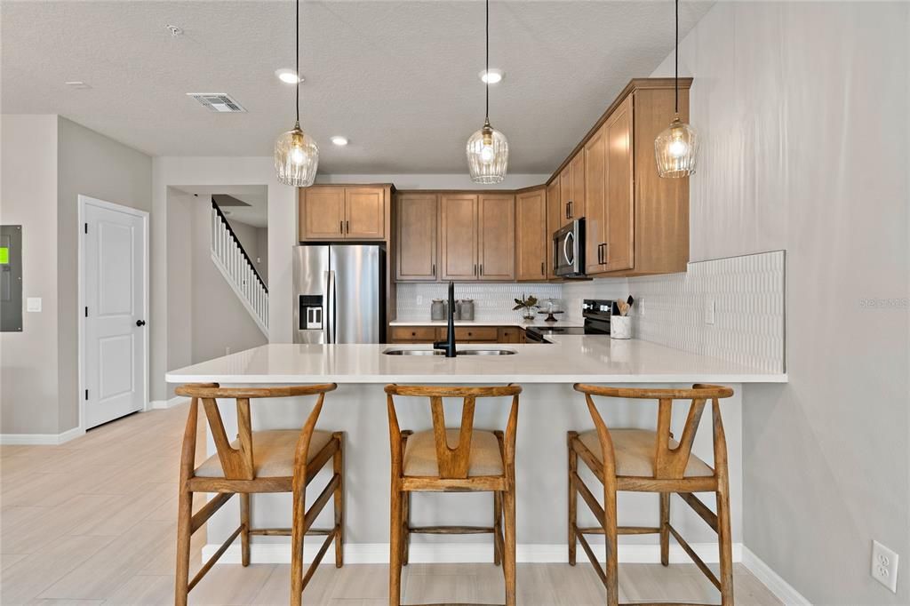 Active With Contract: $460,690 (4 beds, 3 baths, 1847 Square Feet)