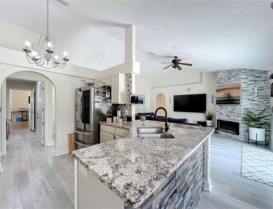 For Sale: $580,000 (3 beds, 2 baths, 1996 Square Feet)