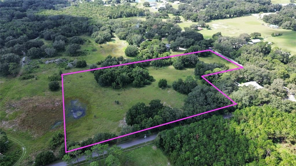 На продажу: $2,500,000 (11.50 acres)