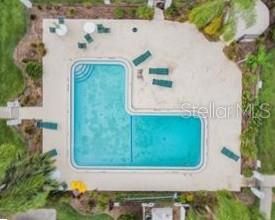 For Sale: $160,000 (2 beds, 1 baths, 958 Square Feet)