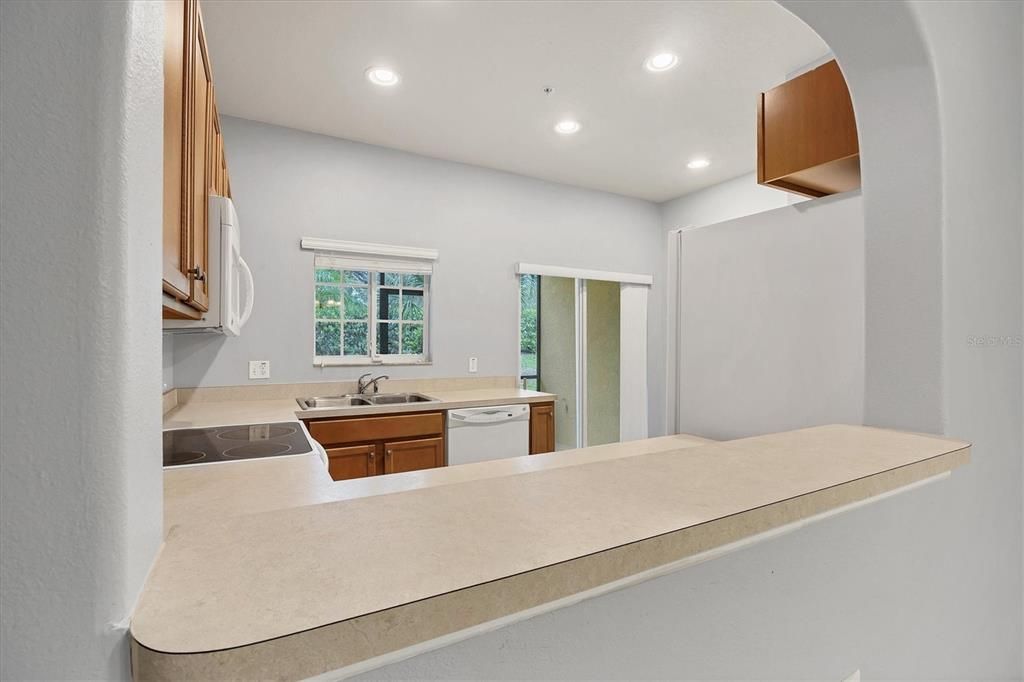 На продажу: $215,000 (2 спален, 2 ванн, 1539 Квадратных фут)