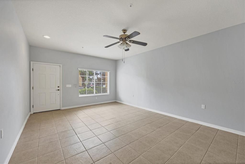 На продажу: $215,000 (2 спален, 2 ванн, 1539 Квадратных фут)