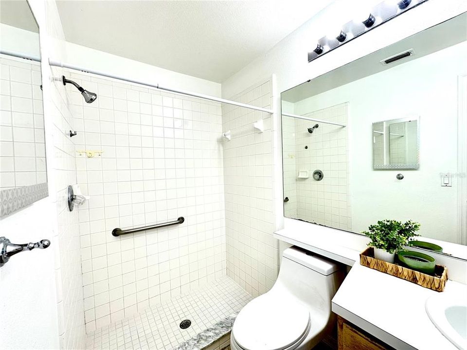 Active With Contract: $270,000 (3 beds, 2 baths, 1163 Square Feet)