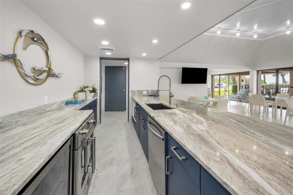 На продажу: $498,500 (2 спален, 2 ванн, 1395 Квадратных фут)