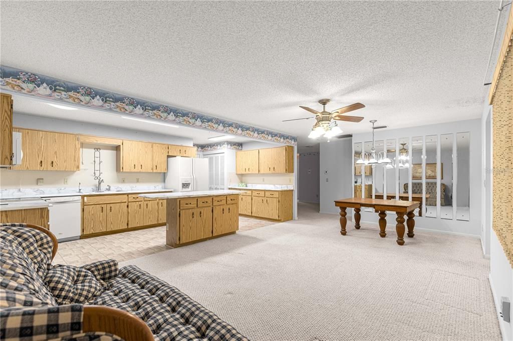 Active With Contract: $145,000 (2 beds, 2 baths, 1748 Square Feet)