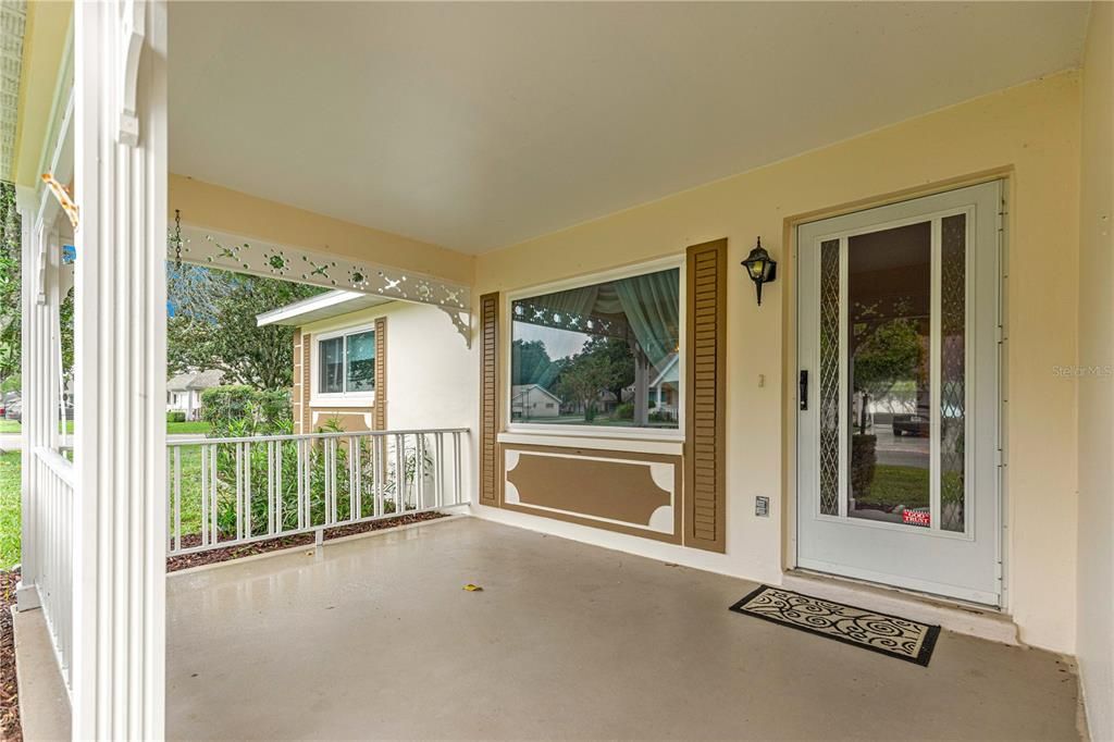 Active With Contract: $145,000 (2 beds, 2 baths, 1748 Square Feet)