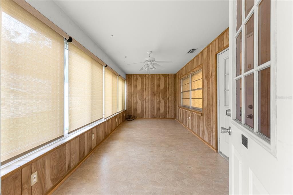 Active With Contract: $145,000 (2 beds, 2 baths, 1748 Square Feet)