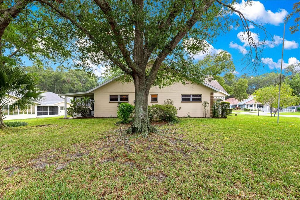 Active With Contract: $145,000 (2 beds, 2 baths, 1748 Square Feet)