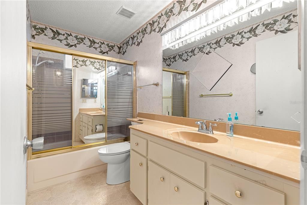 Active With Contract: $145,000 (2 beds, 2 baths, 1748 Square Feet)