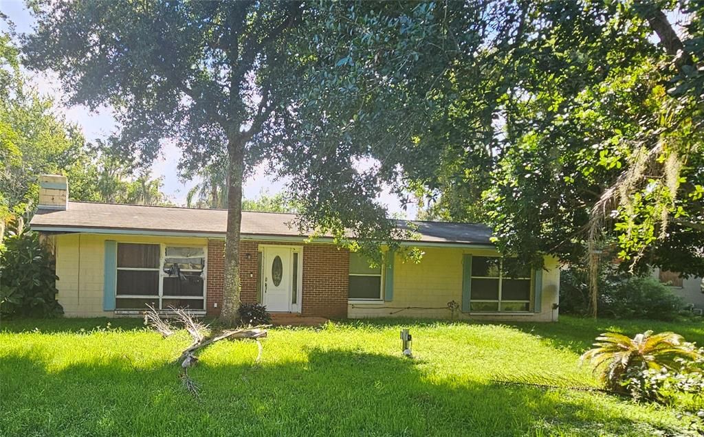 Activo con contrato: $295,000 (2 camas, 2 baños, 1624 Pies cuadrados)