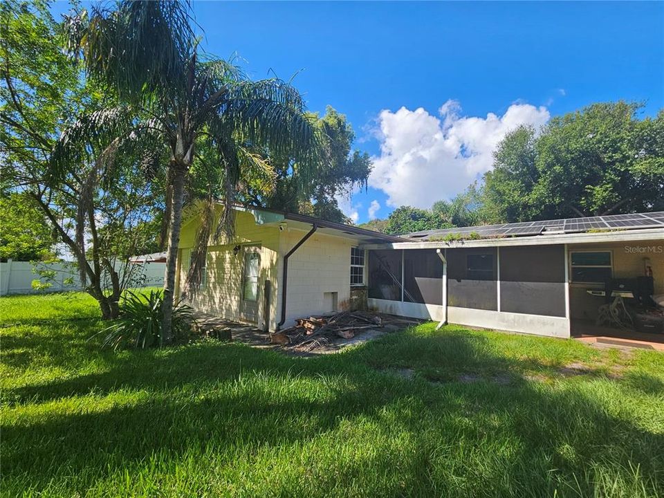 Activo con contrato: $295,000 (2 camas, 2 baños, 1624 Pies cuadrados)